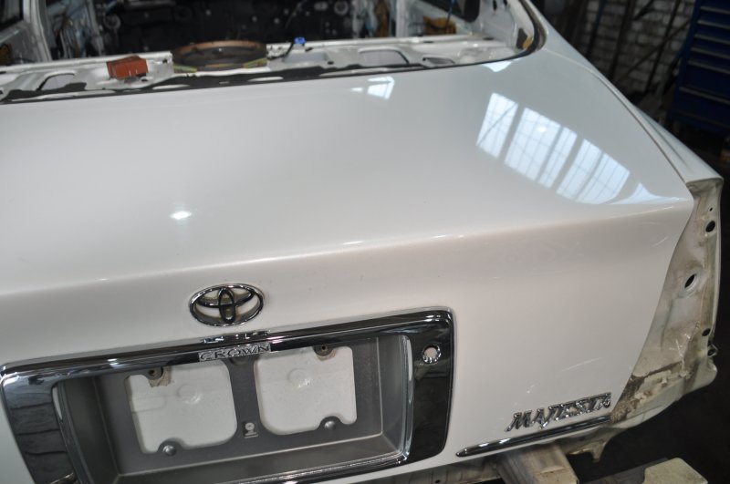 Крышка багажника Toyota Crown Majesta UZS171 1UZFE