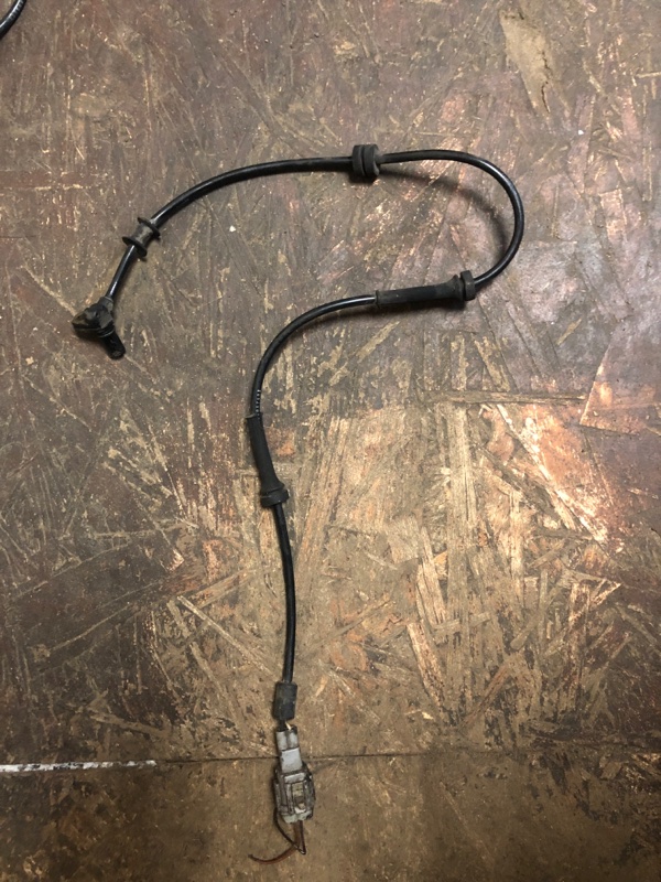 Датчик ABS передний Nissan Armada Ta60 VK56DE 479107S025 контрактная