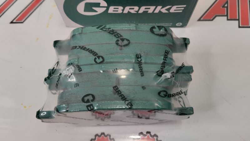 Тормозные колодки переднее GBRAKE GP02180 Дисковые