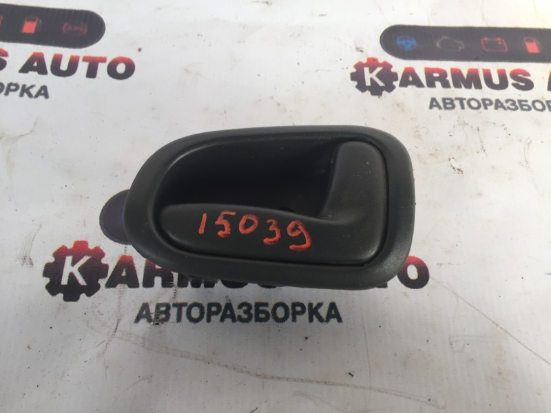 Ручка двери внутренняя правая Toyota Corolla AE100 2C 69205-12130-03 контрактная