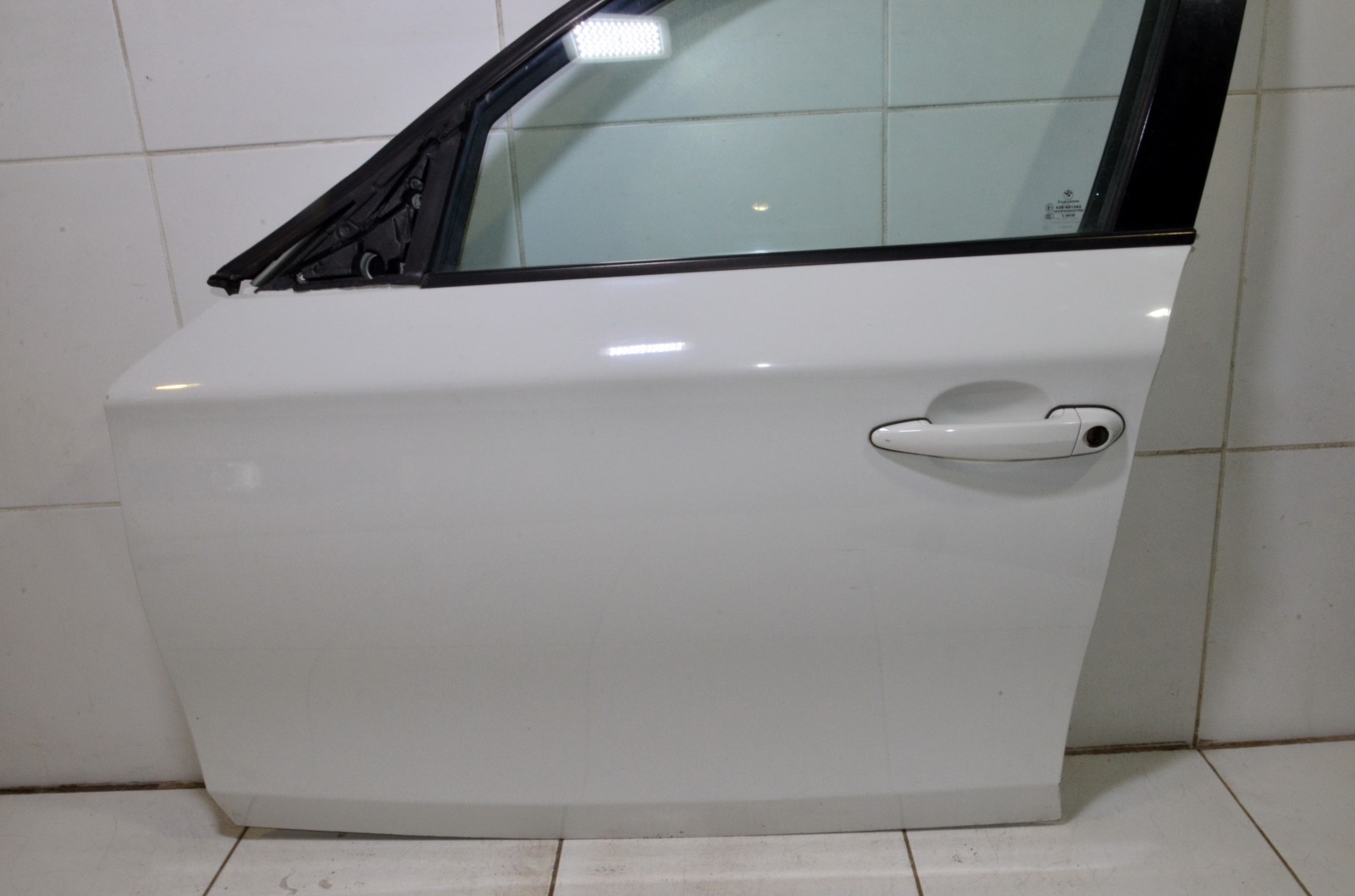 Дверь передняя левая BMW 1-Series E87