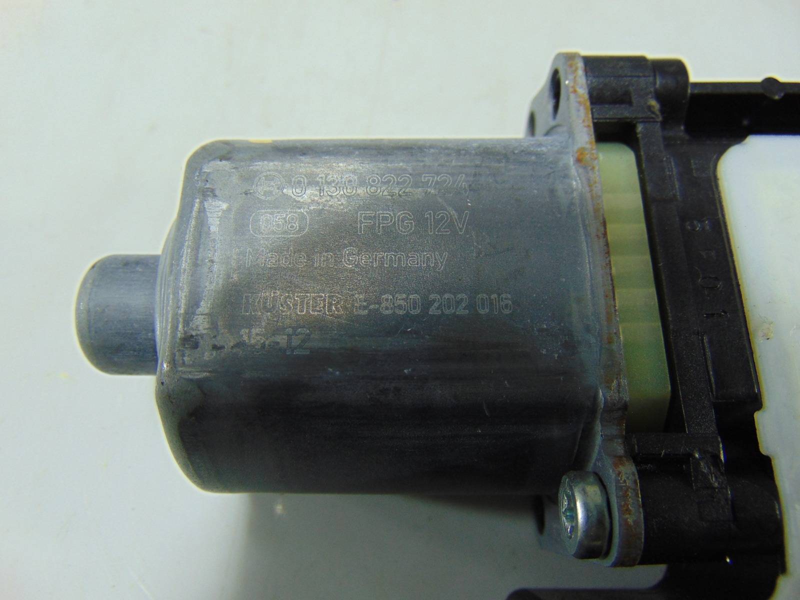 Мотор стеклоподъемника задний правый OCTAVIA 2012+ A7
