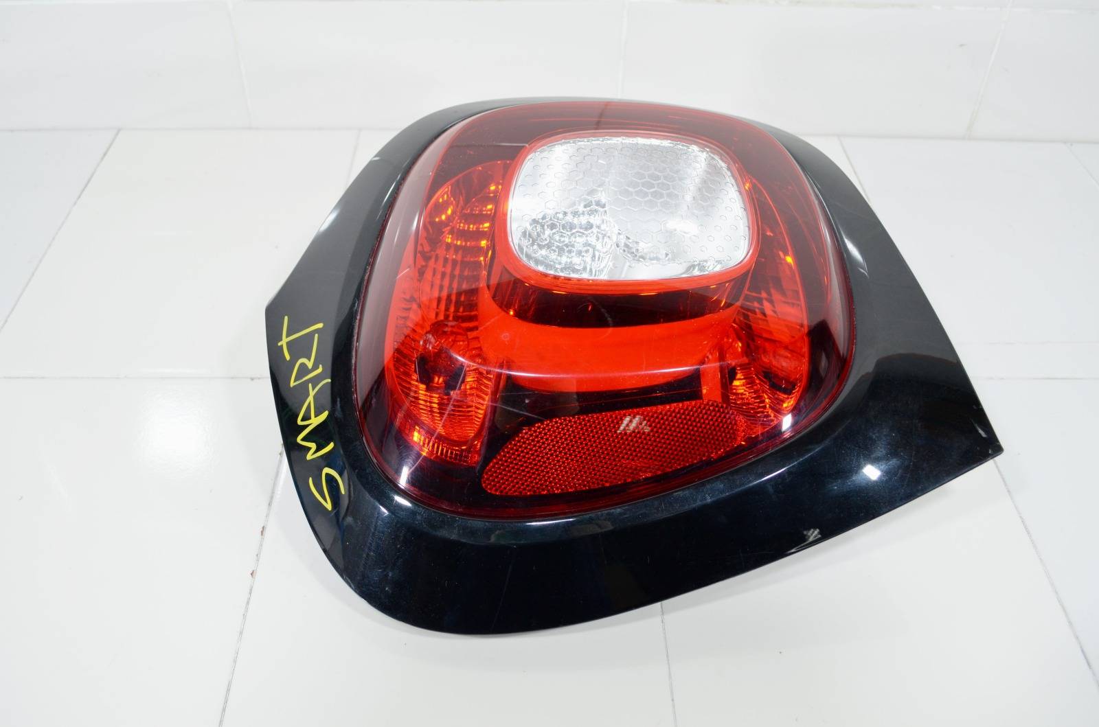 Фонарь левый Forfour 2014+ W453