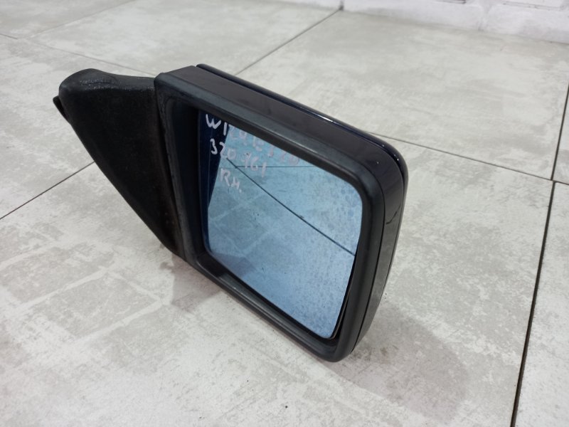 Зеркало переднее правое E320 W124