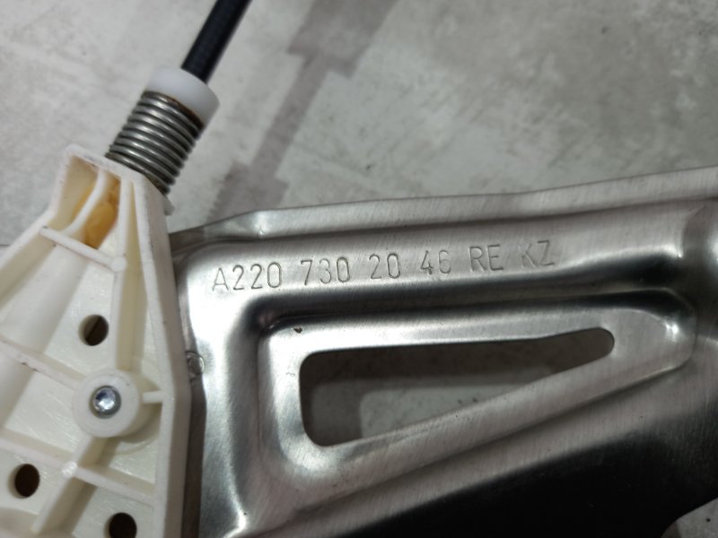 Стеклоподъемник задний правый S350 2003 W220 112.972