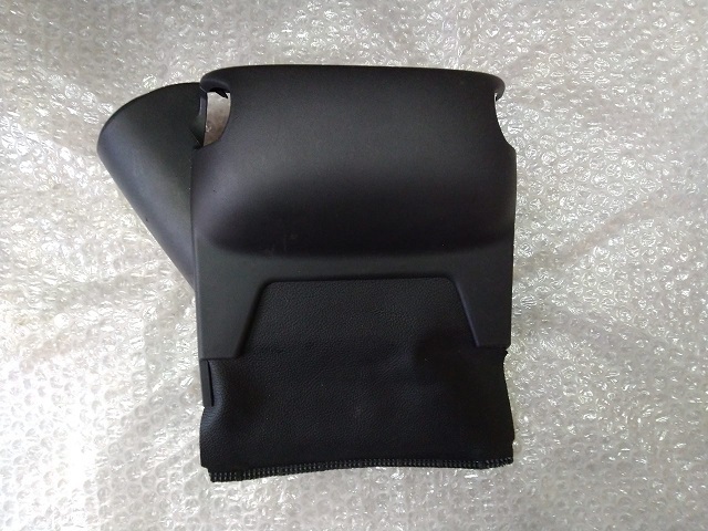 Запчасть кожух рулевой колонки OPEL ASTRA-J 2009- 1709217 Б/У Кожух рулевой колонки OPEL ASTRA-J 2009- 1709217 Б/У