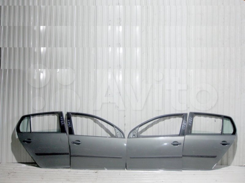 Дверь задняя правая Volkswagen Golf 5