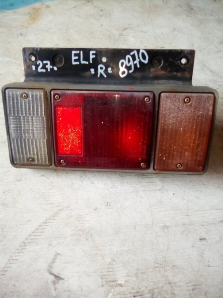 Стоп сигнал задний правый Isuzu Elf 1998 NKR71E 4HG1 контрактная