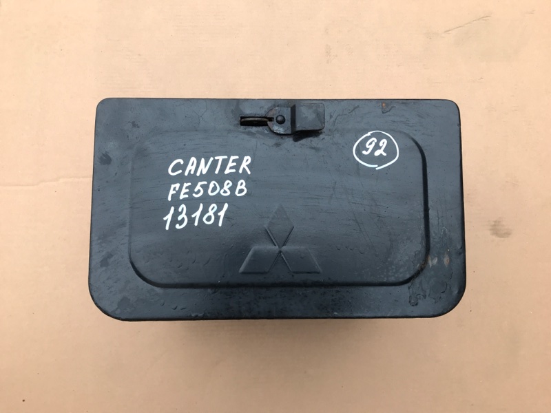 Ящик для инструментов Mitsubishi Canter 1996 FE508B 4D35 контрактная