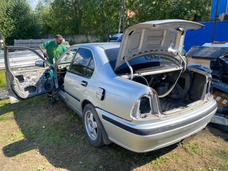 Кузов Rover 400 1999 седан 2.0 20T4H Б/У