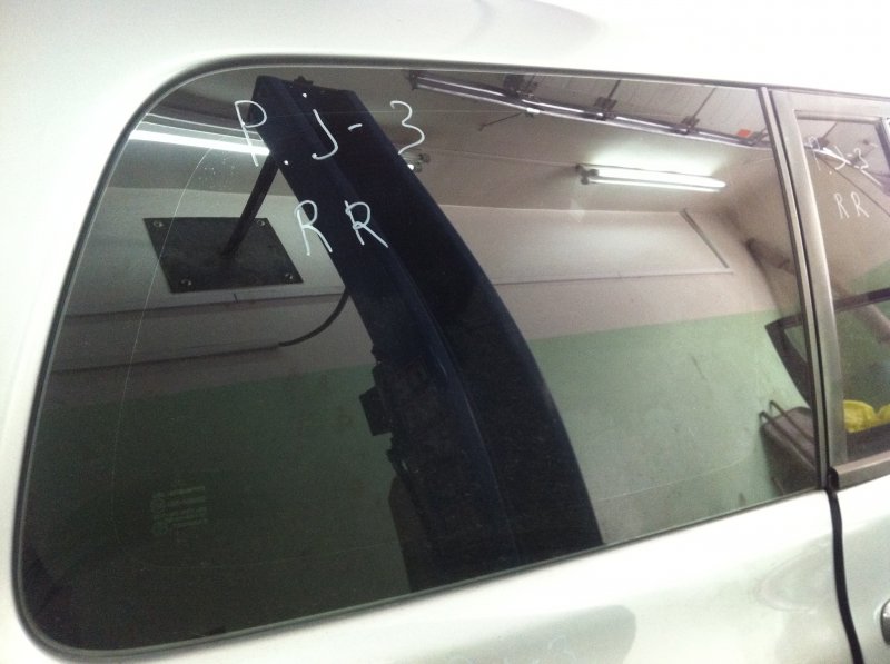 Форточка багажника правая Mitsubishi Pajero Sport 2012 KH4W 4D56 Б/У