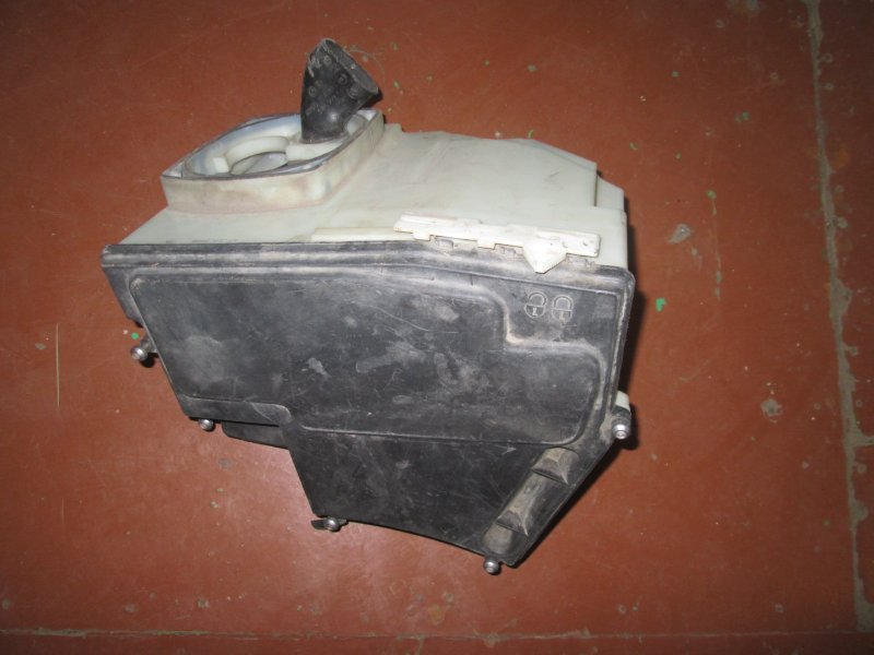 Коробка для блока EFI 7-Series 2006 E66 N62B40A