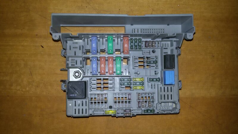 Блок предохранителей BMW 3-Series 2006 E90 N52B25 61146978270 Б/У