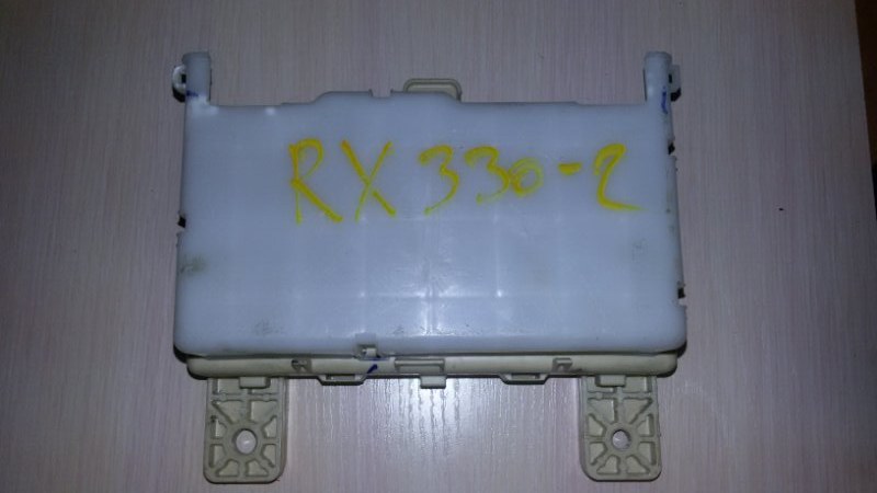 Блок предохранителей RX330 2005 MCU38 3MZ-FE
