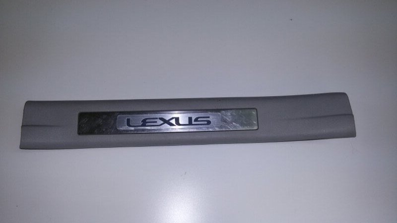 Накладка на порог дверная задняя левая Lexus RX330 2004 MCU38 3MZ-FE 679400E010 Б/У