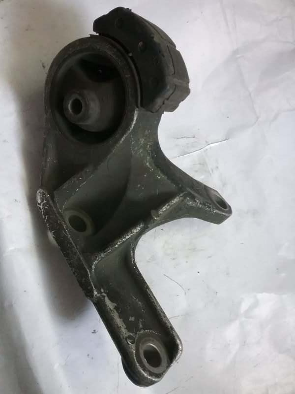 Подушка двигателя задняя TOYOTA RAUM EXZ15 5E-FE 12371-11400 контрактная