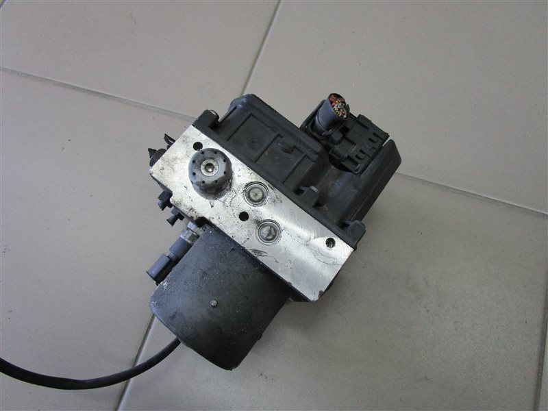 Блок abs Audi A4 B6 8EC / 8E5 ALT 8E0614517 контрактная