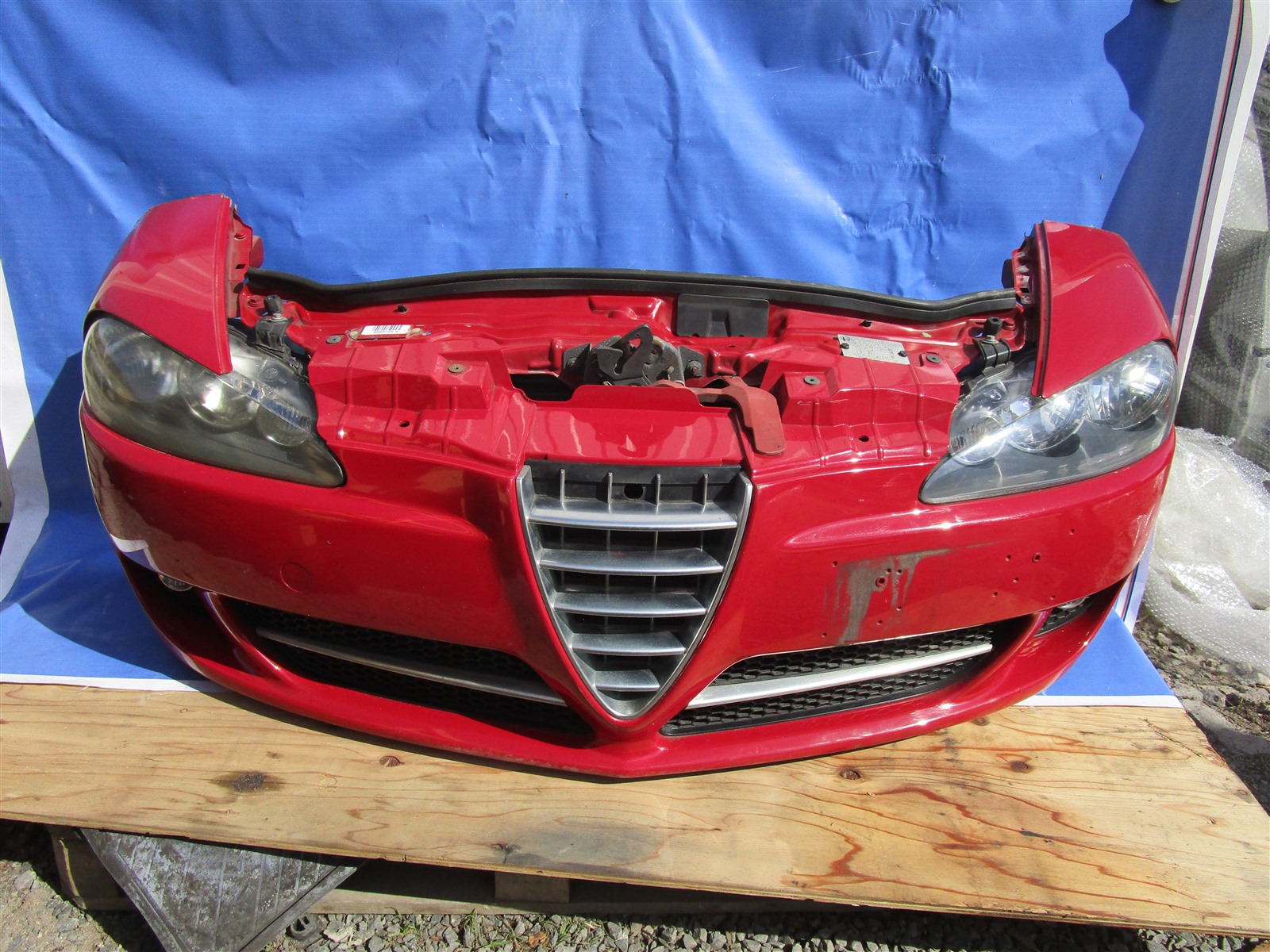Запчасть ноускат передний Alfa Romeo 147 контрактная Ноускат передний Alfa Romeo 147 контрактная
