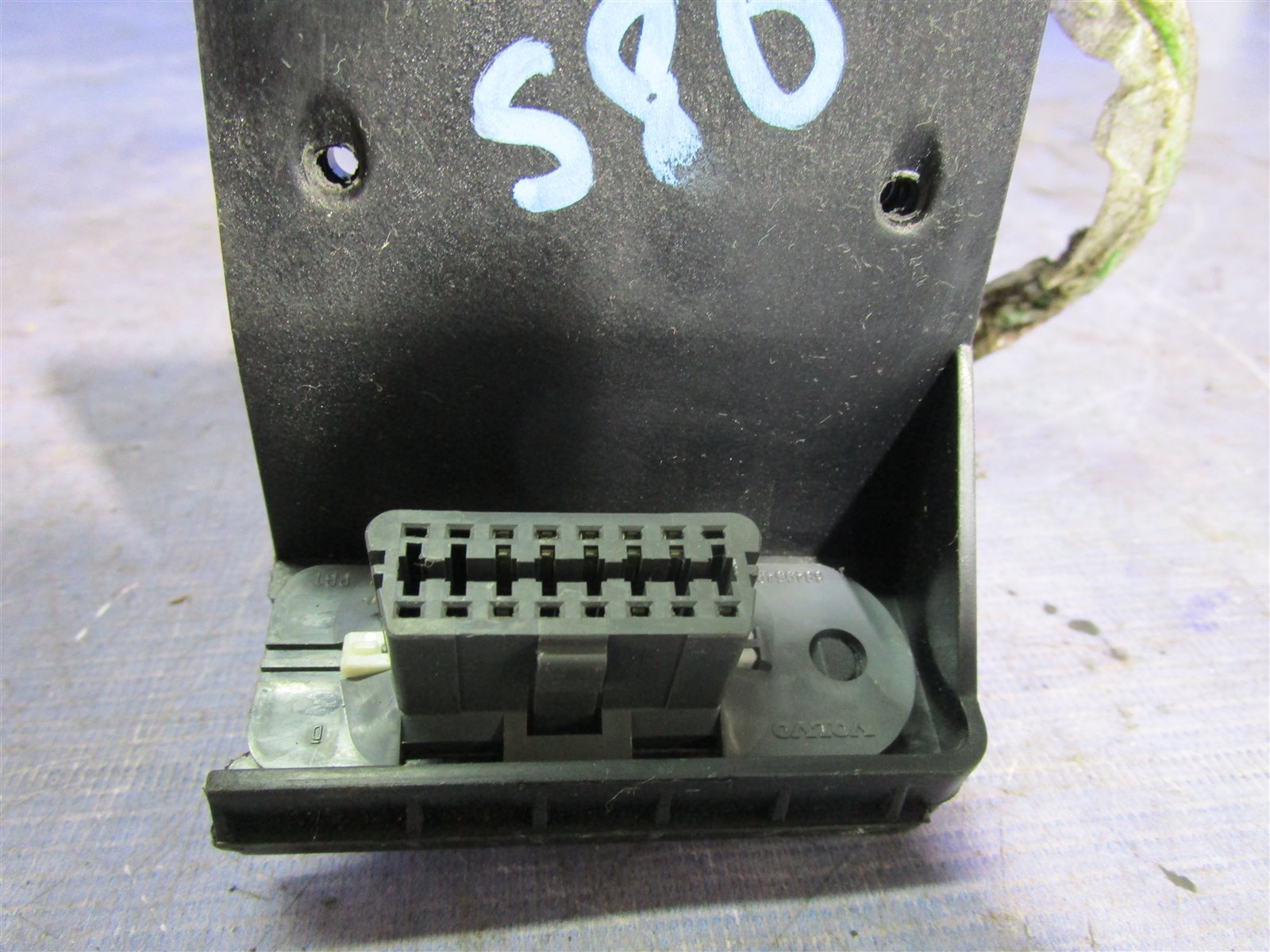 Блок бесключевого доступа S80 2004 TS B6294S2
