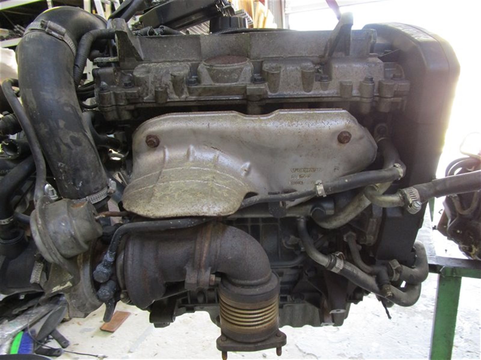 Двигатель V40 YV1VW1826WF196631 B4194T