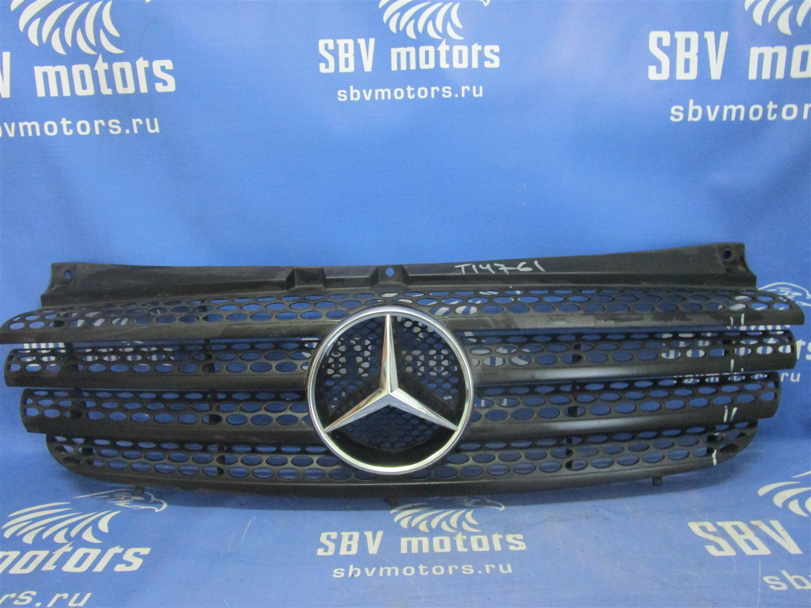 Решетка радиатора Mercedes-Benz Vito 2005 W639 646982 контрактная