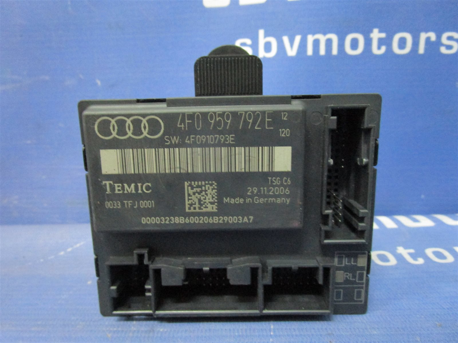 Блок управления дверью передний правый Audi A6 2006 C6 4F2 AUK 4F0959792E контрактная