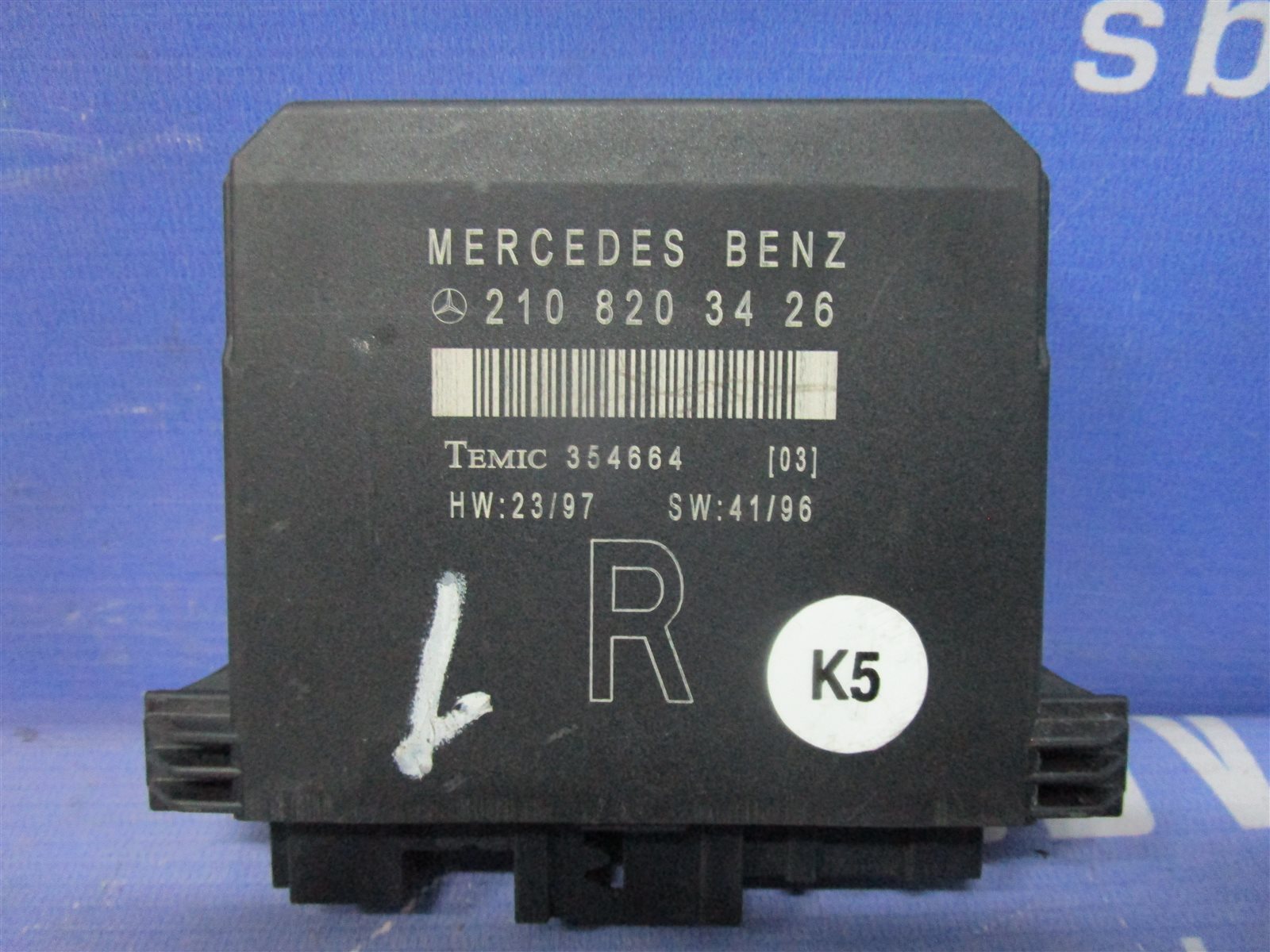 Блок электронный Mercedes-Benz C 1998 W202 M112E24 / 112.910 2108203426 контрактная