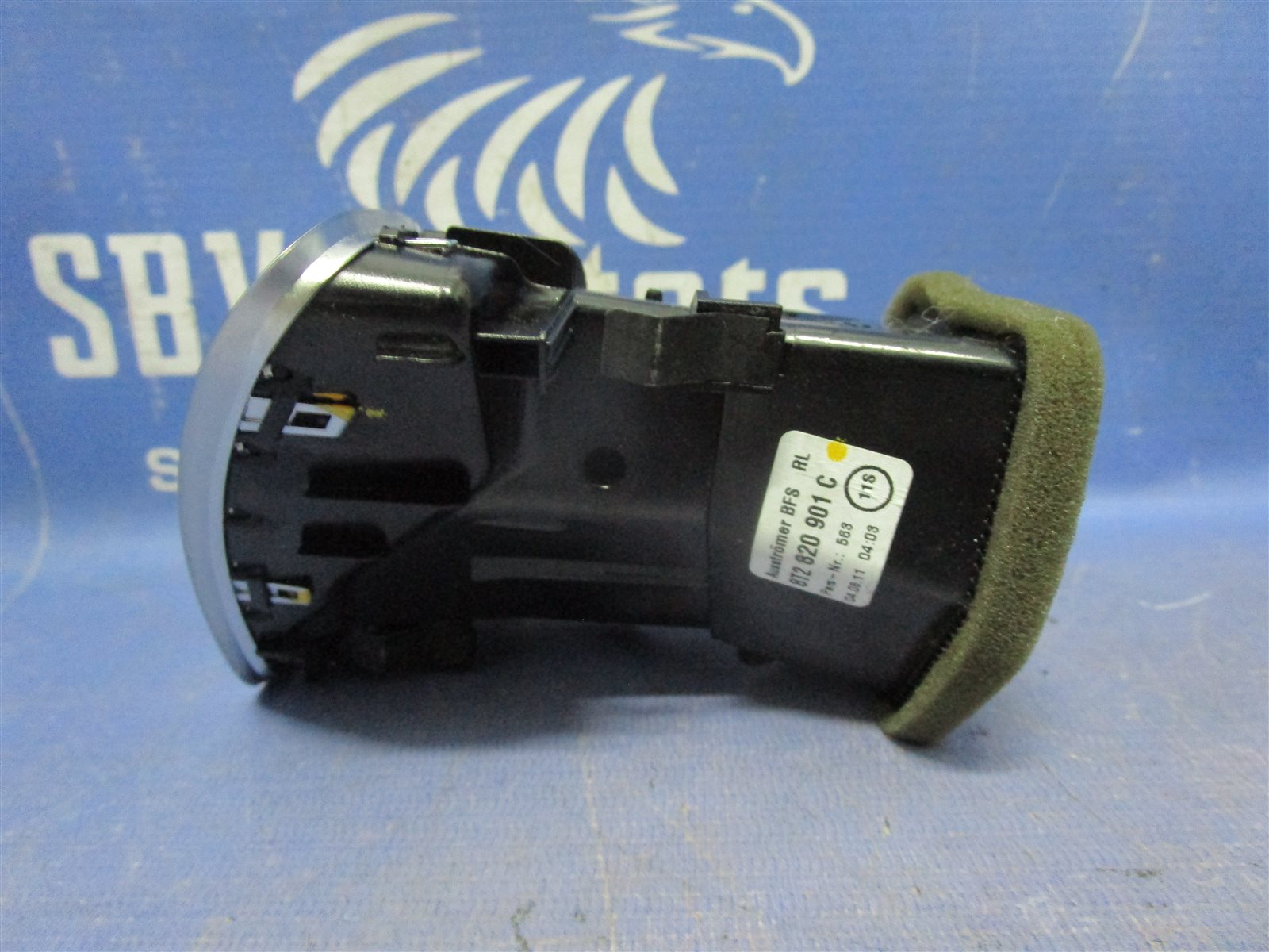 Дефлектор Audi A4 B8 8K2 / 8K5 CDN Дефлектор Audi A4 B8 8K2 / 8K5 CDN