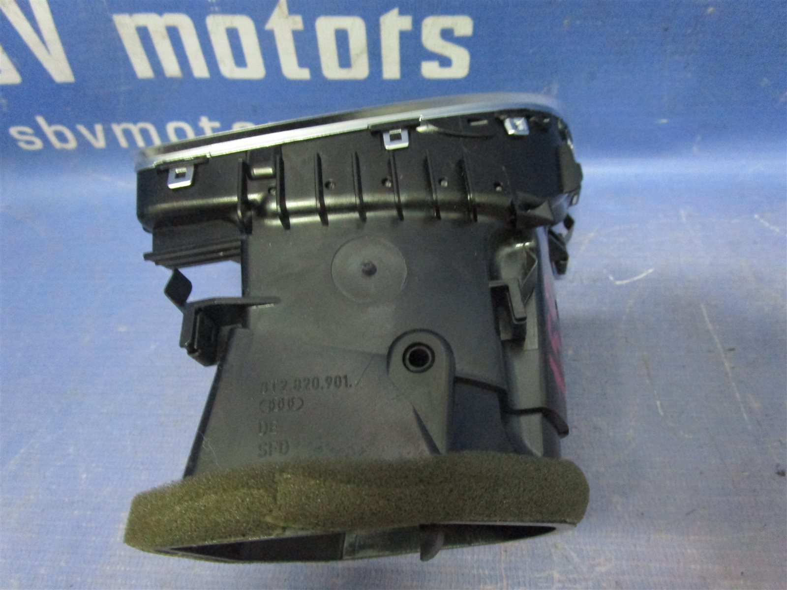 Дефлектор A4 2011 B8 8K2 / 8K5 CDN Дефлектор A4 2011 B8 8K2 / 8K5 CDN