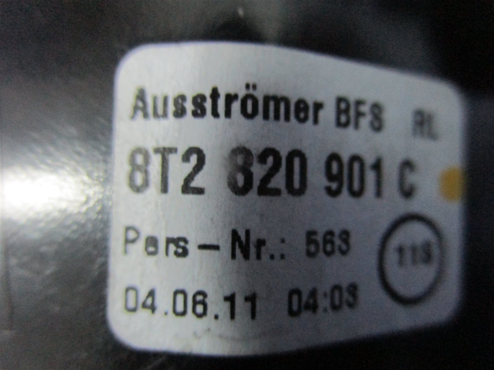 Дефлектор A4 2011 B8 8K2 / 8K5 CDN Дефлектор A4 2011 B8 8K2 / 8K5 CDN