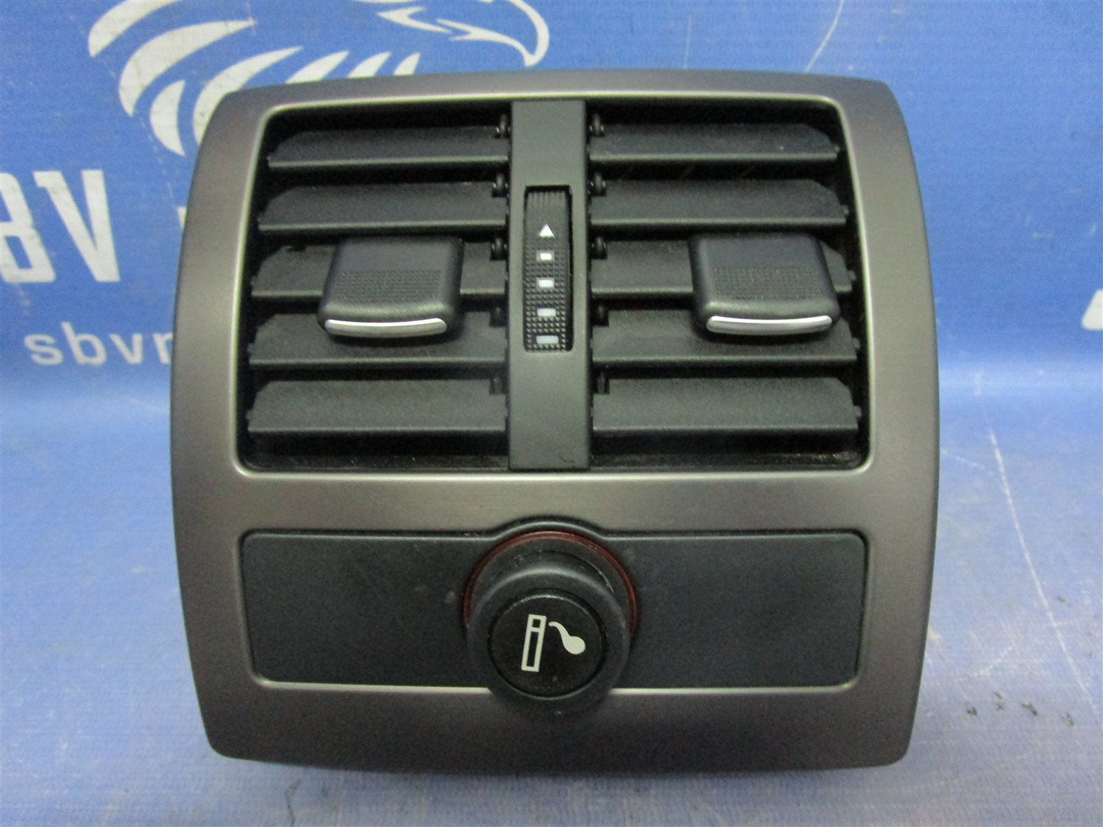 Запчасть дефлектор задний Audi A6 1999 C5 4B5 4B0819203 контрактная Дефлектор задний Audi A6 1999 C5 4B5 4B0819203 контрактная