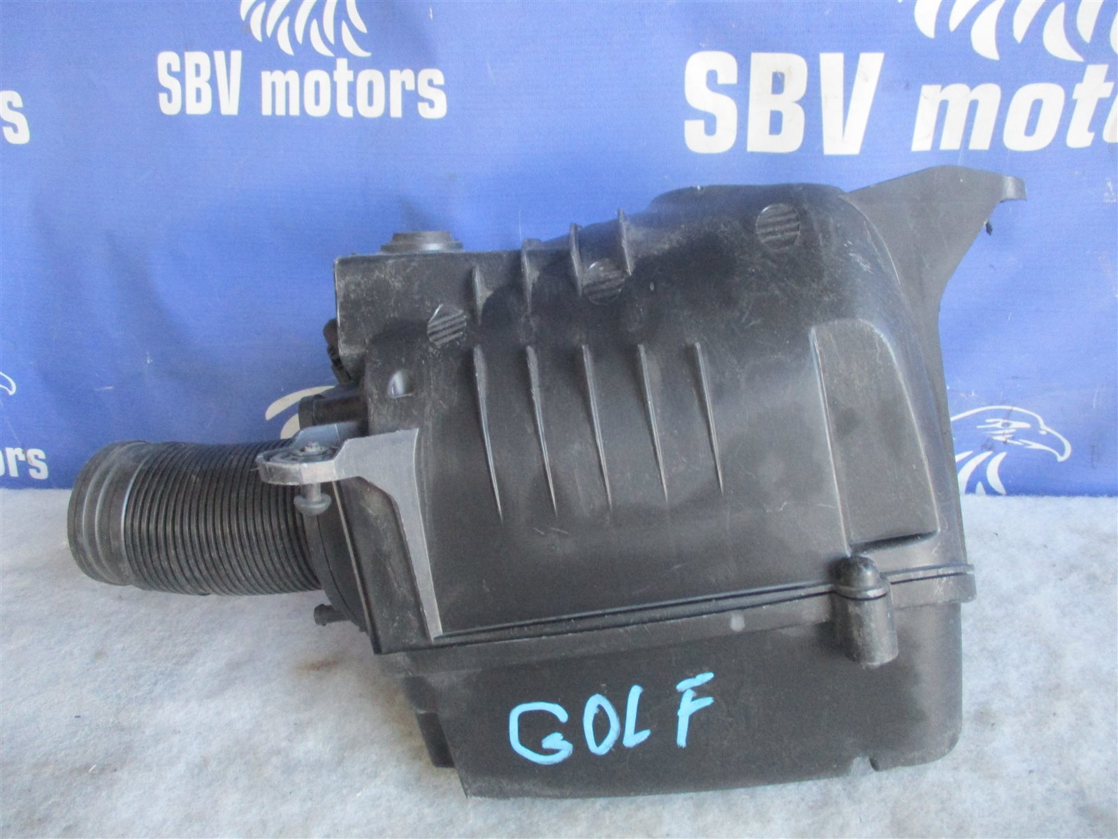 Корпус воздушного фильтра Golf Plus 2005 5M1 BLR