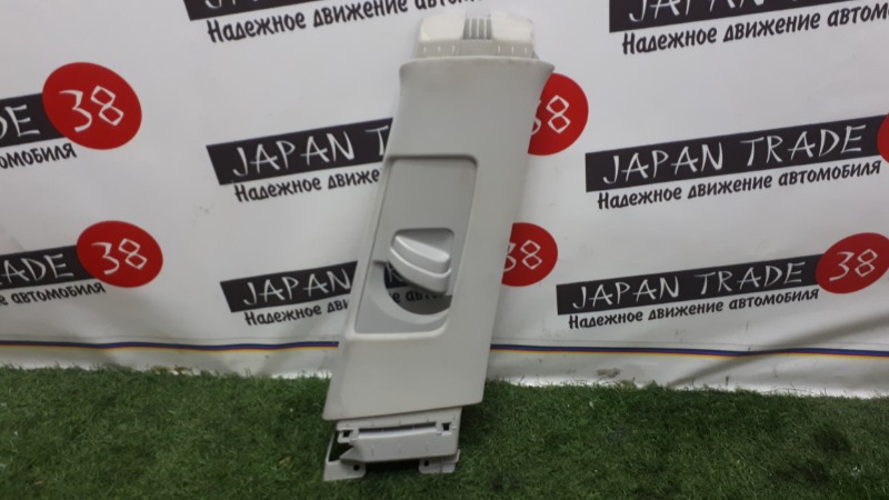 Обшивка стойки кузова правая TOYOTA AURIS ADE150 73023-12010 контрактная