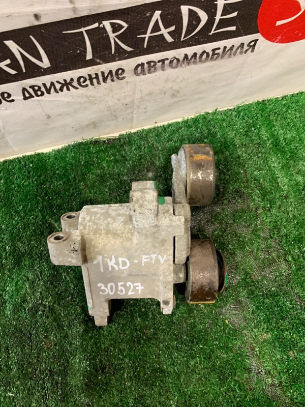 Натяжитель приводного ремня DYNA KDY281 1KD-FTV