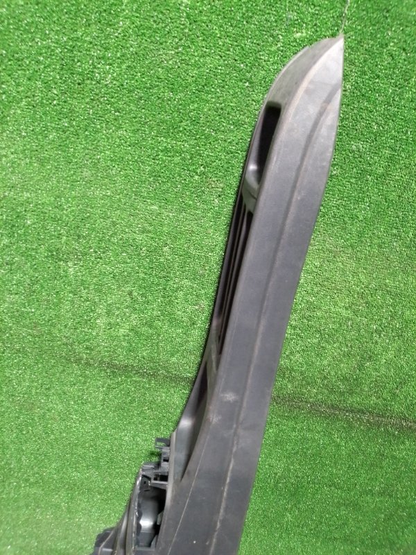 Консоль между сидений Polo 2015 MK5 CFN
