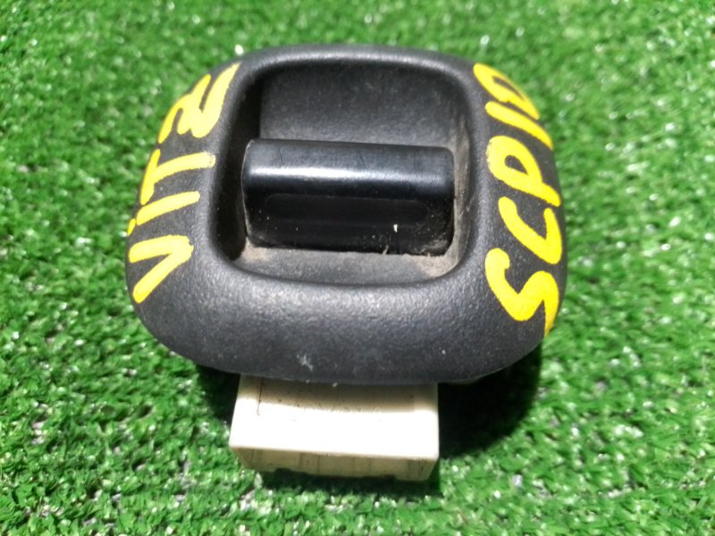 Кнопка стеклоподъемника Toyota Vitz scp10 Б/У
