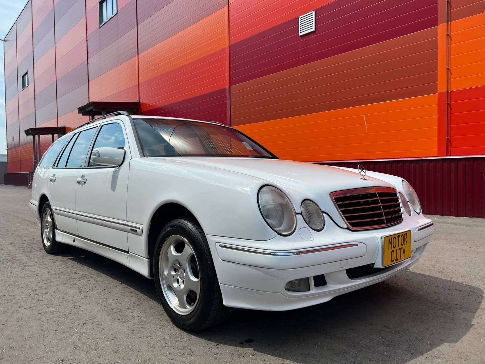 Автомобиль в разбор Mercedes-Benz 2000 S210 M112.941 3.2 1489-128 В Москве