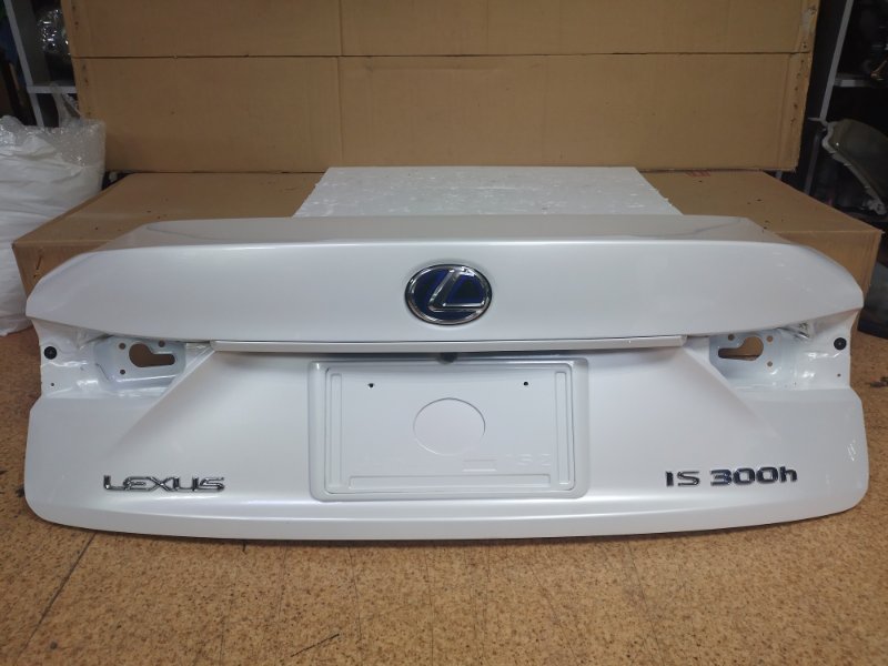 Крышка багажника задняя Lexus IS250 2012-2019 ASE30 Б/У