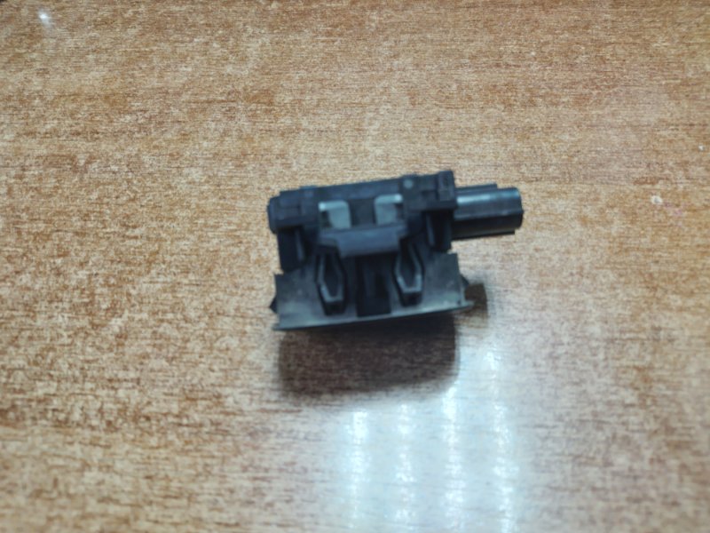 Датчик парктроника передний GS300 2005-2012 GRS190