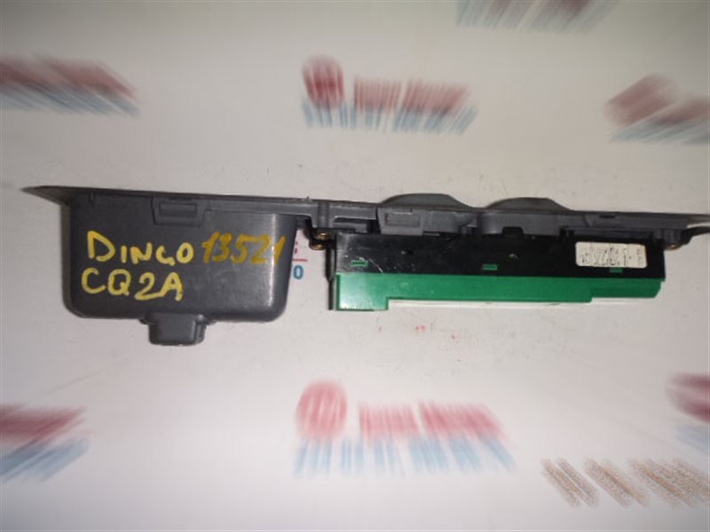 Блок управления стеклоподъемниками передний правый MITSUBISHI DINGO CQ2A контрактная