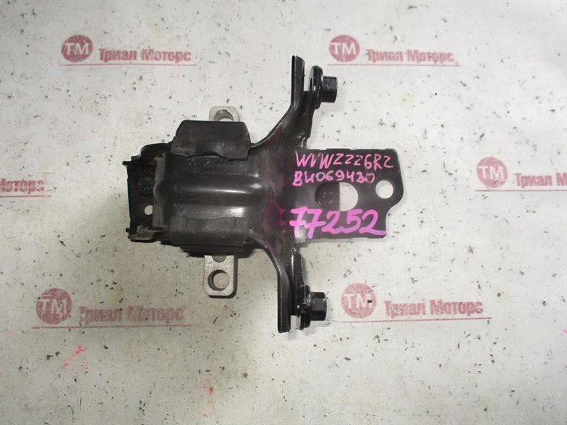 Подушка двигателя VOLKSWAGEN POLO WVWZZZ6RZBU069430