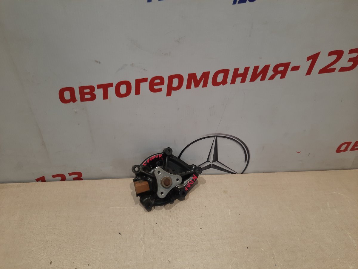 Насос водяной MINI Countryman 2011 R60 N16B16A 11517648827 контрактная