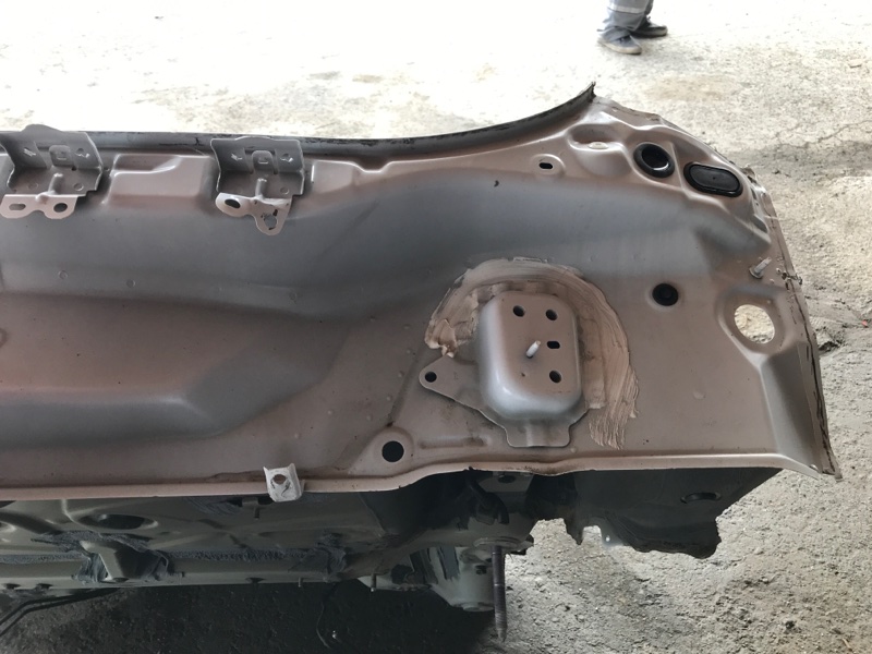 Панель задняя багажника (кузовная) RAV 4 2019>