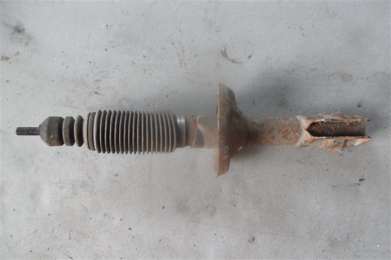 Стойки тойота креста 100. Передний амортизатор фольксваген пассат б3. Передний амортизатор фольксваген пассат б3. Vw passat b5 передние стойки. Стойки тойота креста 100.