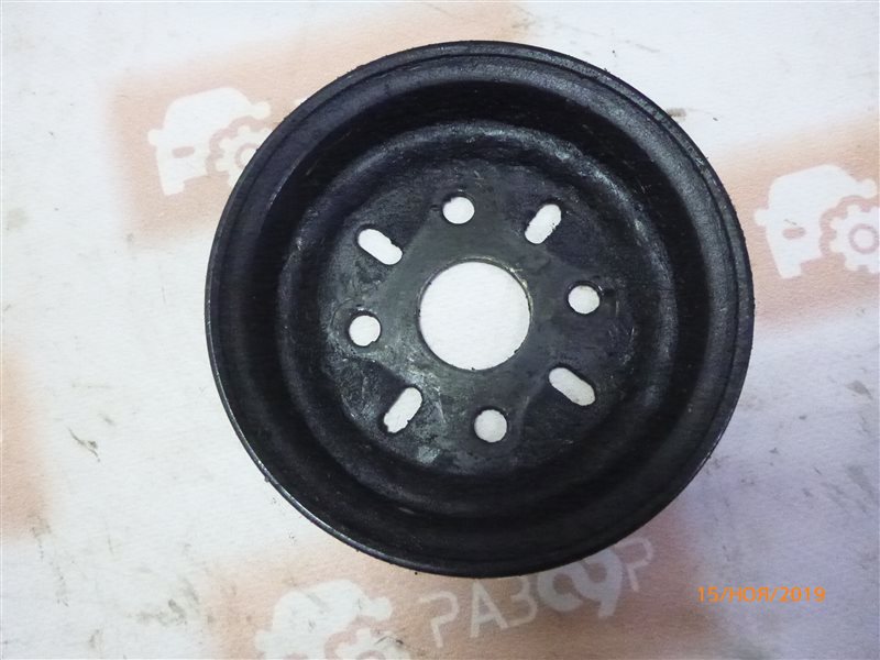 Шкив помпы Nissan Almera N16