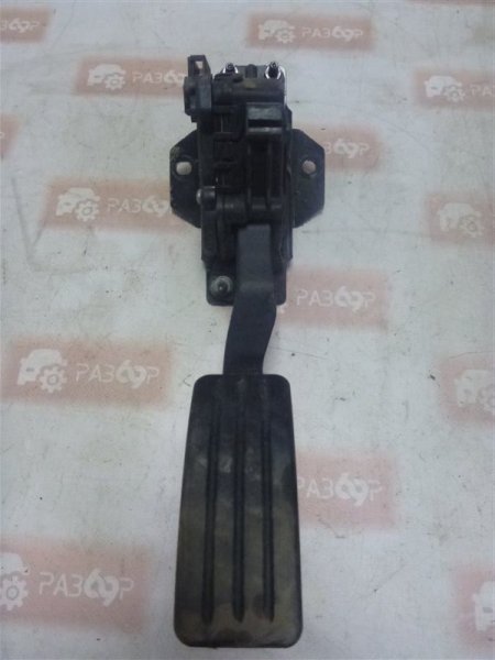 Педаль газа Renault Duster 2013 HSM F4R 8200589366 Б/У