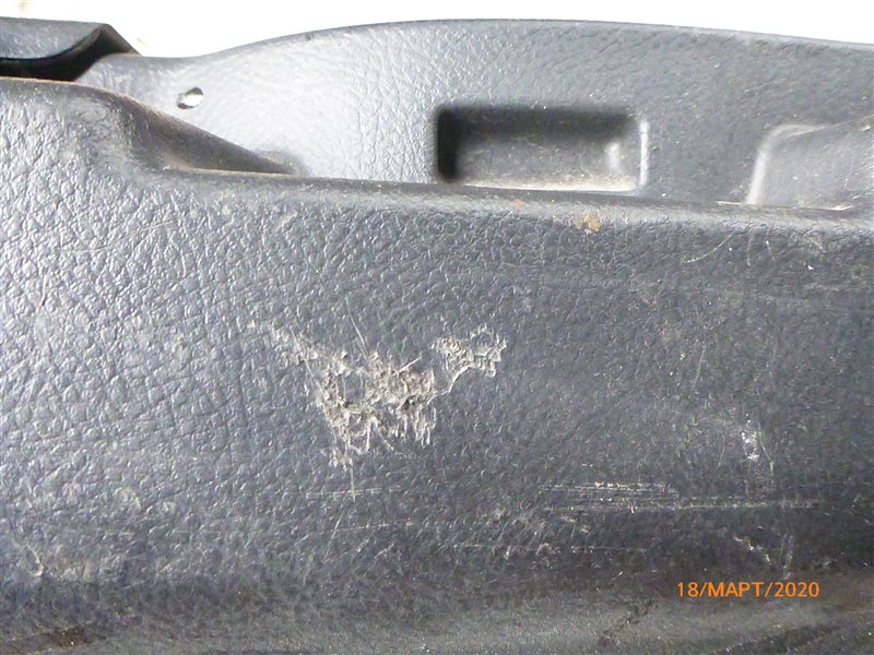 Обшивка багажника задняя правая Discovery 2008 L319