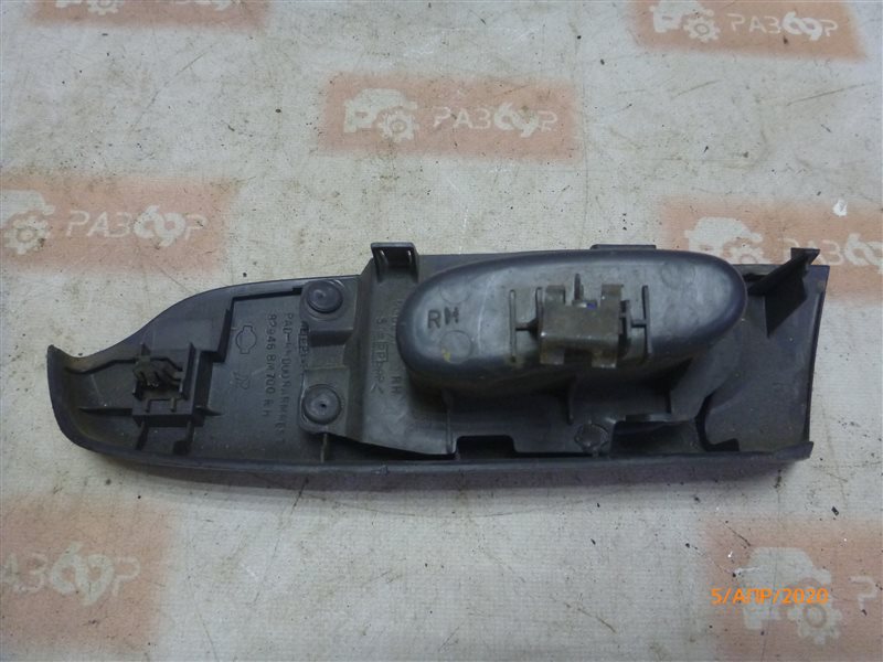 Накладка двери задняя правая Nissan Almera N16 QG15