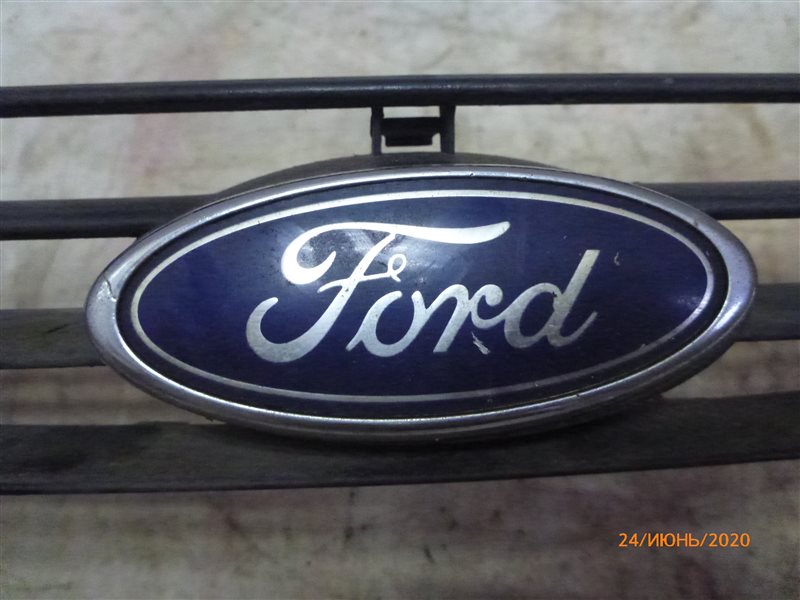 Решетка радиатора Ford Focus DBW 1.6L Zetec-S/Duratec EFI (100PS)