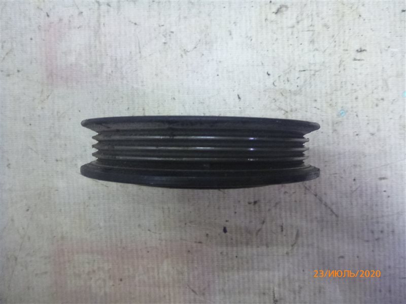 Шкив помпы Nissan Primera P12 QG18